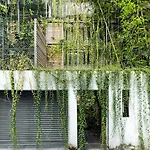 Aqua House