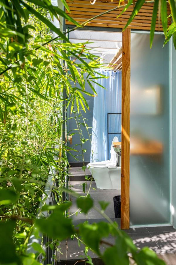 Aqua House