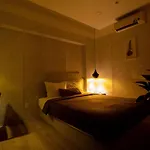 La Hotel Q10