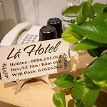 La Hotel Q10