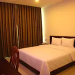 Apogee Hotel