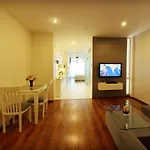 Mcgallery Art - Lucky Residence Suite\'S & Apartments