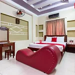 Reddoorz Nguyen Khang Hotel Tran Nao