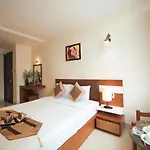 Valentine Luxury Hotel - 31 Bui Vien Street