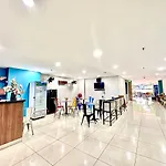 The Jade Hotel Near Tan Son Nhat Airport