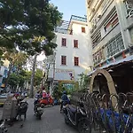 134 Lily\'S Colorful Private House In City Center