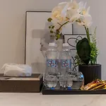 De Lux Marq, 2 Bedrooms At Central Dist 1, Pool,Gym