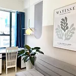 Jessica\' 1 Bed Studio Condo In Canter