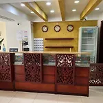 Dinh Dinh Tan Son Nhat Airport Hotel