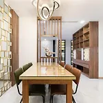 Landmark 81 Royal Luxury - Vinhome Central Park
