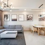 Landmark 81 Royal Luxury - Vinhome Central Park