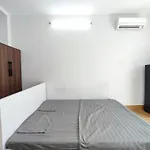 Yen House 2