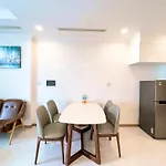 Can Ho Vinhomes Central Park- Citylights Apartment