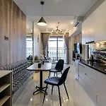 At-Home River Gate Apartment Near Ben Thanh Market