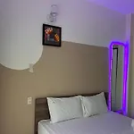 Moka\'S House
