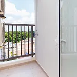 Ihome Furnished Apartments In Orchard Park View Building With Free Gym & Pool, Airport Pick-Up Service