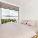 Ihome Furnished Apartments In Orchard Park View Building With Free Gym & Pool, Airport Pick-Up Service