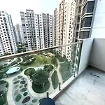 Nha Cua Truc - Celadon City Canh Aeon Tan Phu