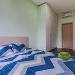 Apartment 2Br Near Tan Son Nhat Airport - Luxury
