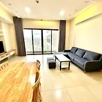 Amazing View And Large Balcony - Masteri Td