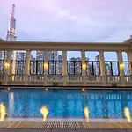 Sweethome High View Looking City Free Pool Floor 7