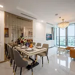 Landmark 81 Condotel Garden Bay