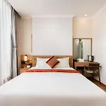 Luna Saigon Hotel - Bui Vien Walking Street