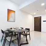 Unstay-089 At Soho Residence D1 Saigon