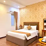Khách sạn New Space gần sân bay