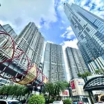 Chalton Suites - Landmark 81 Area, Ice Rink & Grand Park