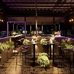 Labar Hotel