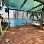 Landmark 81 Condotel Garden Bay
