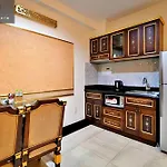 Hanz 345 Business Suite Grand Residence