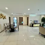 The Landmark And The Park Luxury Apartment Of Vinhomes