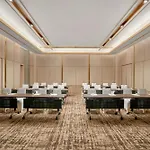 Vinpearl Landmark 81, Autograph Collection