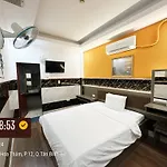 Phuc Khang Hotel Airport
