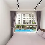 Ihome Furnished Apartments With Free Gym & Pool, Airport Pick-Up Service