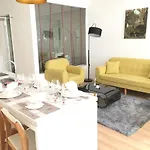 Tracy\'S Cozy Apartment