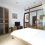 Smile Apartment 16