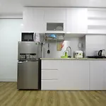 Smile Apartment 16