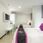 Avanti Boutique Hotel