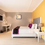 Avanti Boutique Hotel