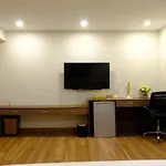 Jb Central Apartment