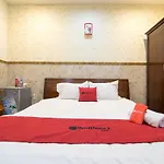Reddoorz Plus Near Mien Tay Bus Station 2