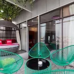 Oyo 1108 Iboss Hotel