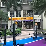 Landmark Inn
