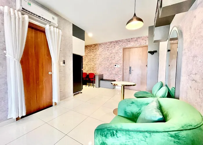 Grand Riverside Apartment