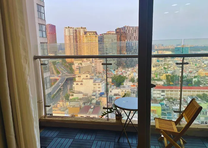 Pool View Central Midtown District 4 Millennium Apartment Saigon Riverside