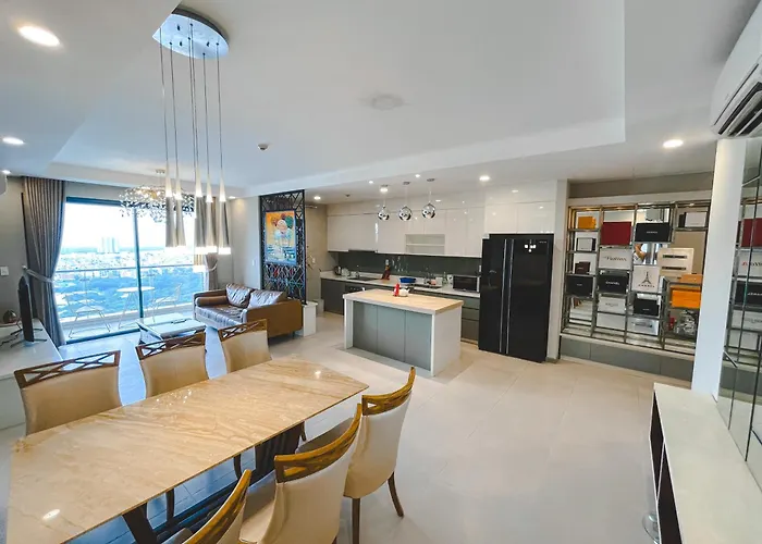 Luxury Gold Apartment 86 -Rooftop Pool Central City