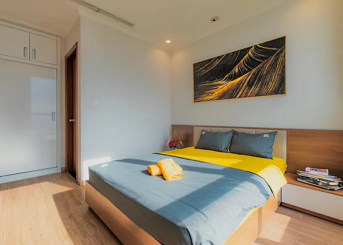 Chalton Suites - Landmark 81 Area, Ice Rink & Grand Park